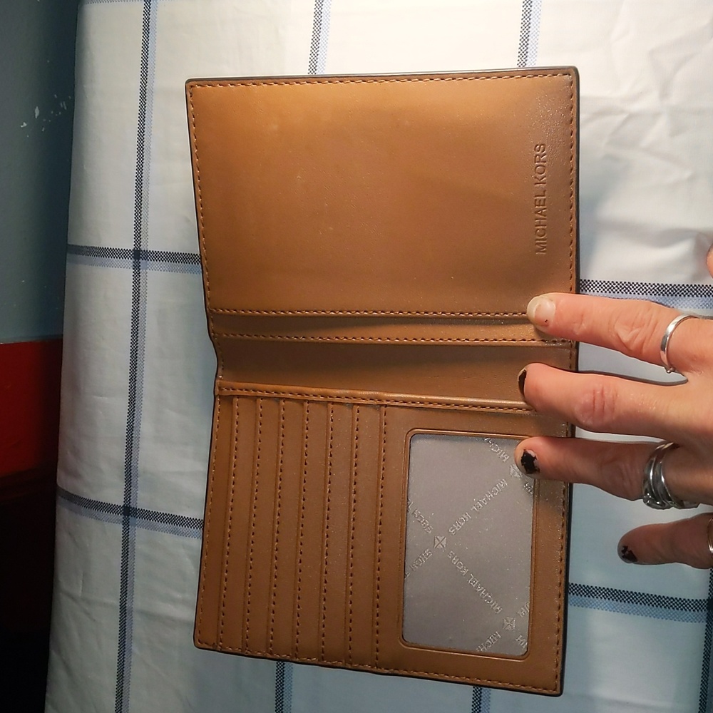 Michael Kors Passport Wallet - Picture 2 of 2